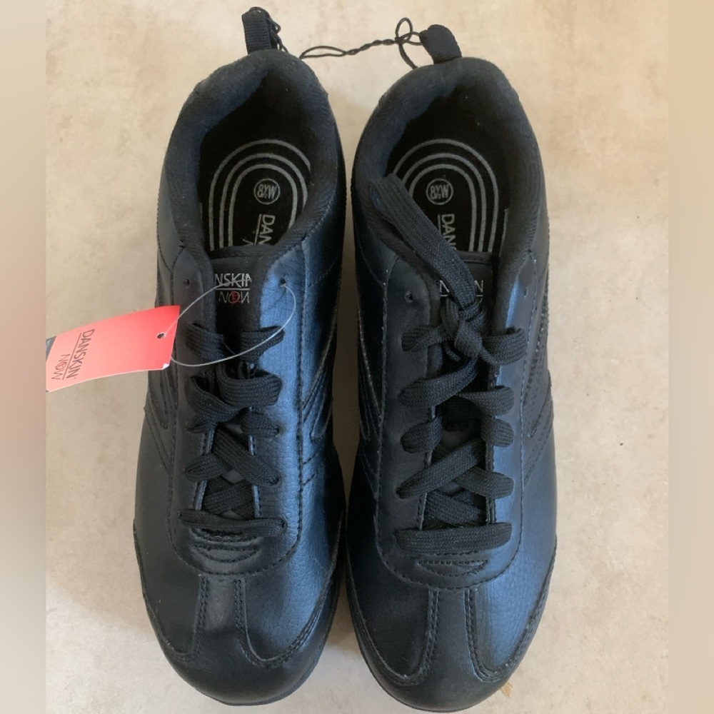 Danskin Now Black Walking Sneakers Shoes 8.5 W Wide NWT